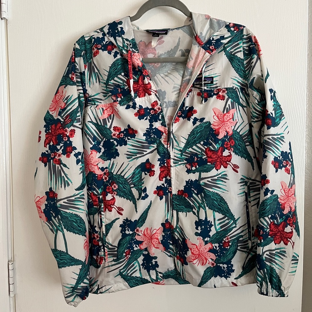 Patagonia floral windbreaker